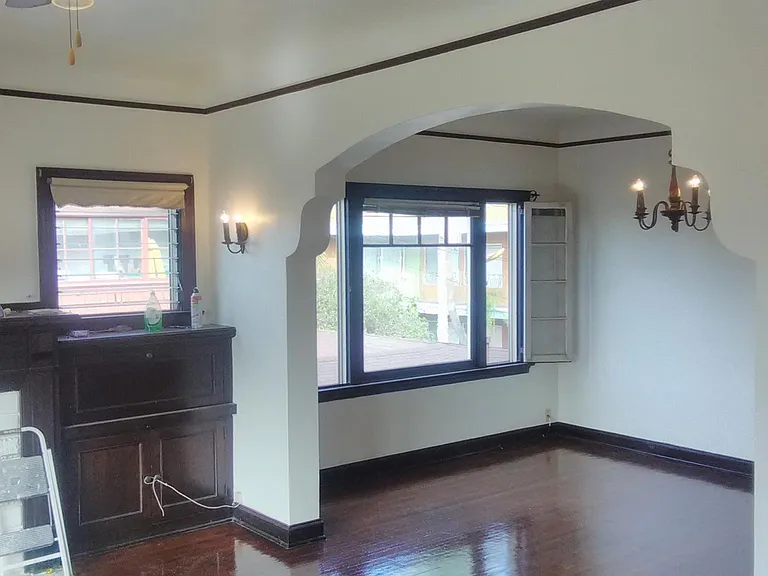 128 Falcon Ave — Photo 1