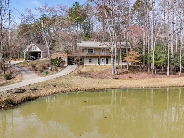 130 Green Briar Cir, Salem, SC 29676