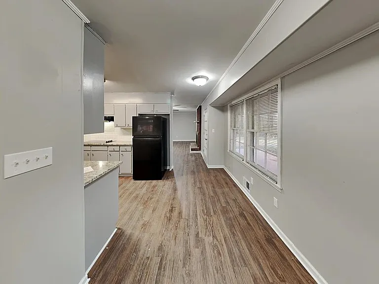 3660 Scarlet Dr — Photo 15