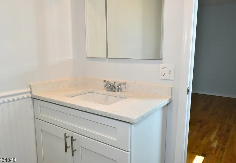 10 Garden Dr #2 — Photo 19