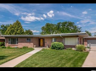 36 W Columbia Dr, Midvale, UT 84047