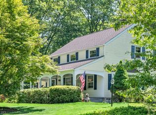15 Orchard Rd, Kinnelon, NJ 07405