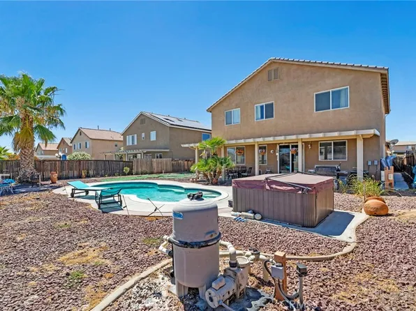 14490 Arthur St, Oak Hills, CA 92344