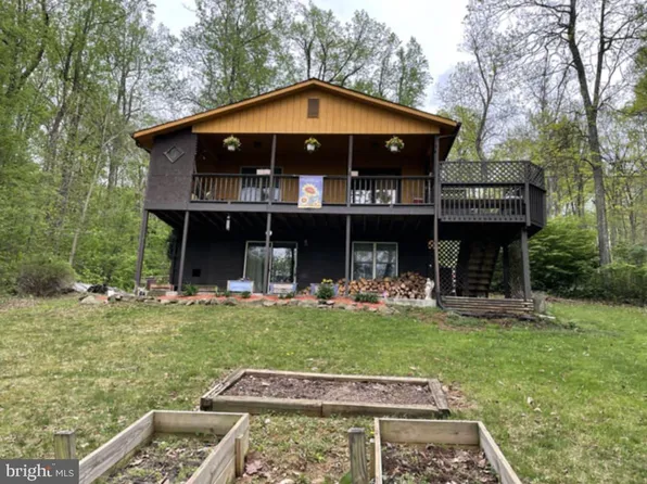 359 Old Linden Rd, Linden, VA 22642
