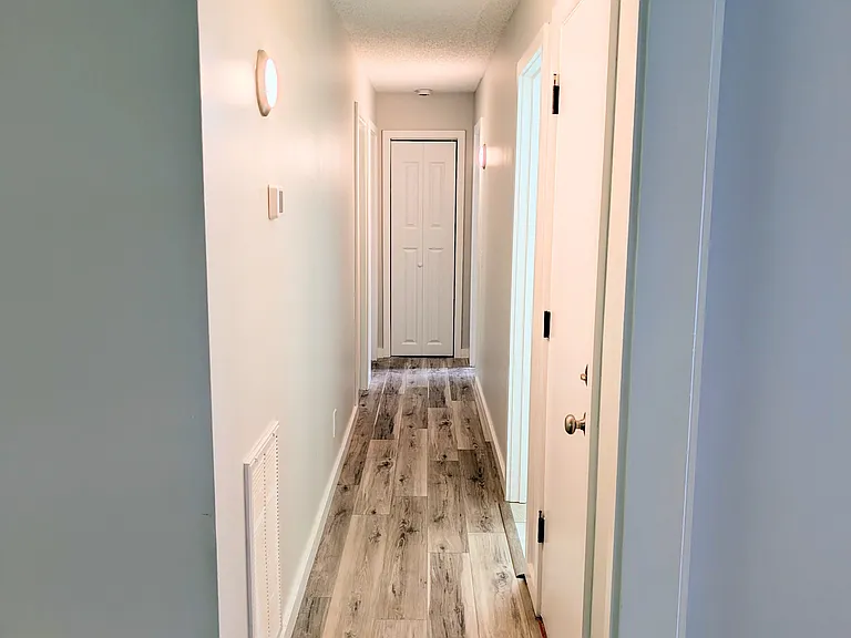 130 Hillside Dr — Photo 14