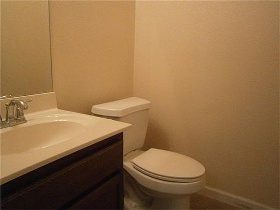 5th image of 25715 Palmwood Ct