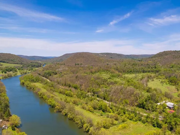 436 State Line Rd, Susquehanna, PA 18847