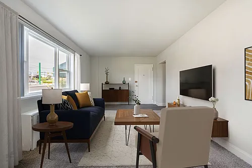 Bedford and Victoria Station Apartments Photo 1