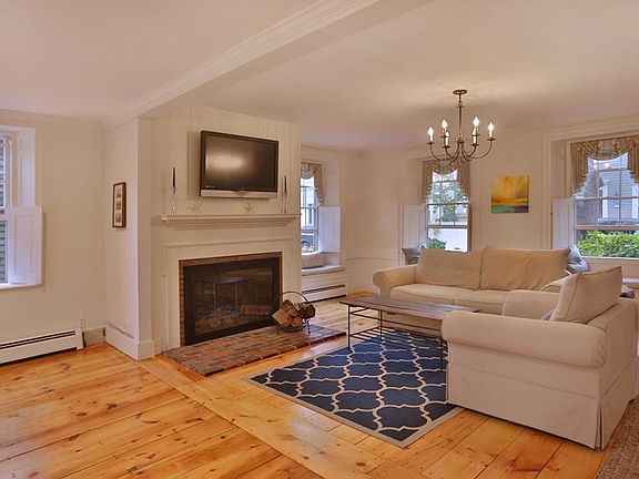 4th image of 37 Temple St #2