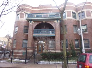 901 W Gordon Ter APT 2, Chicago, IL 60613