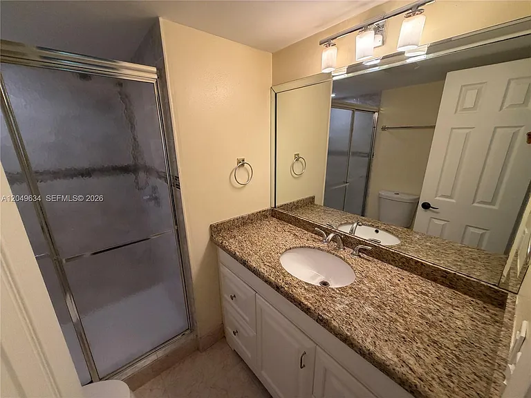 8135 Sunrise Lakes Blvd #210 — Photo 27
