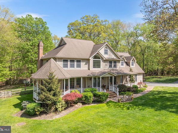 109 Merrick Rd, Farmingdale, NJ 07727