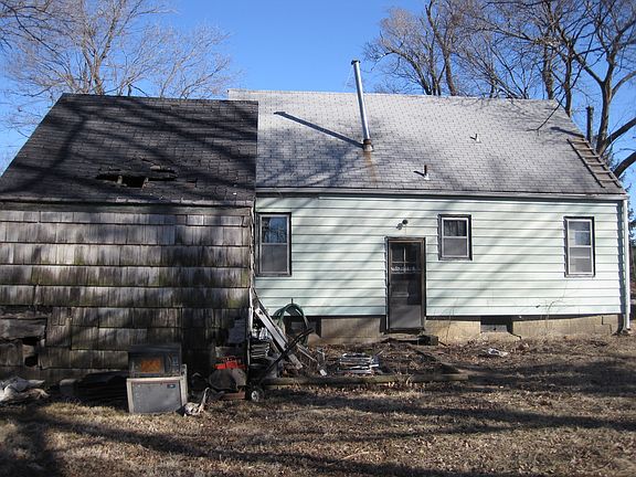 2nd image of 7749 E 83rd St