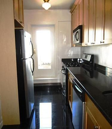 2nd image of 95 Christopher St #15G****