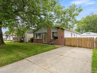 4924 Hazel St, Dearborn Heights, MI, 48125