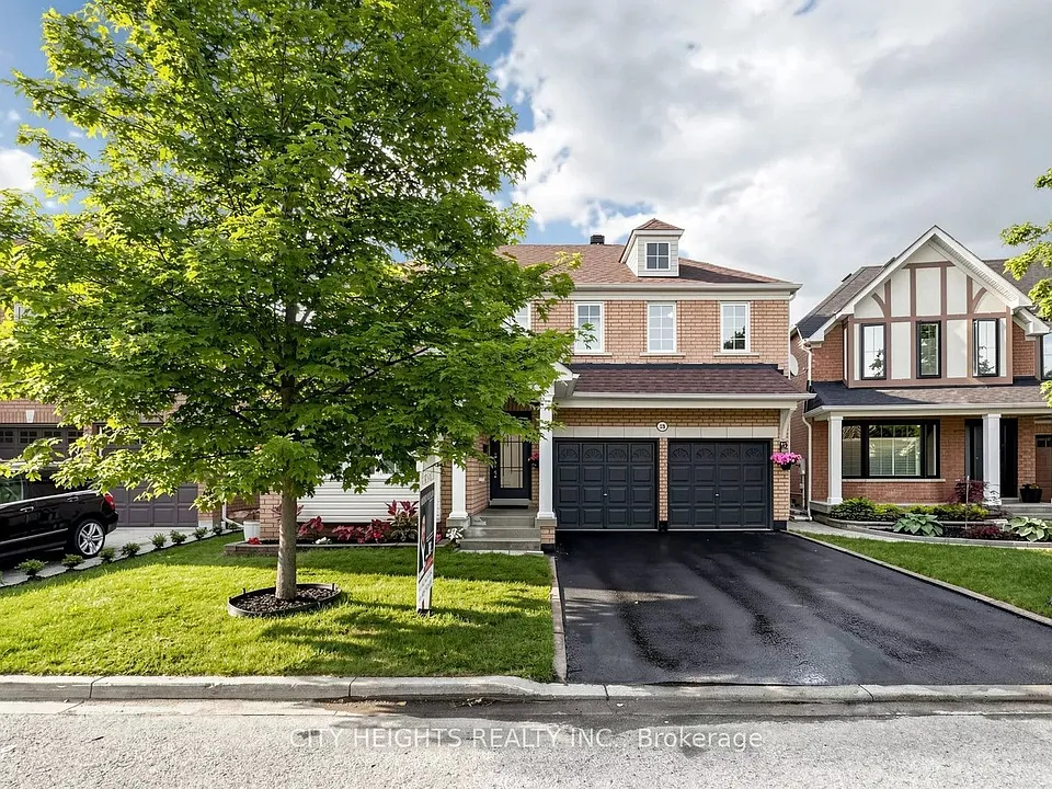 58 Bradbury Cres #UPPER