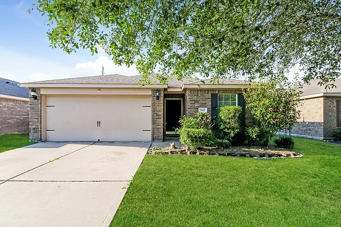 2107 Golden Topaz Dr