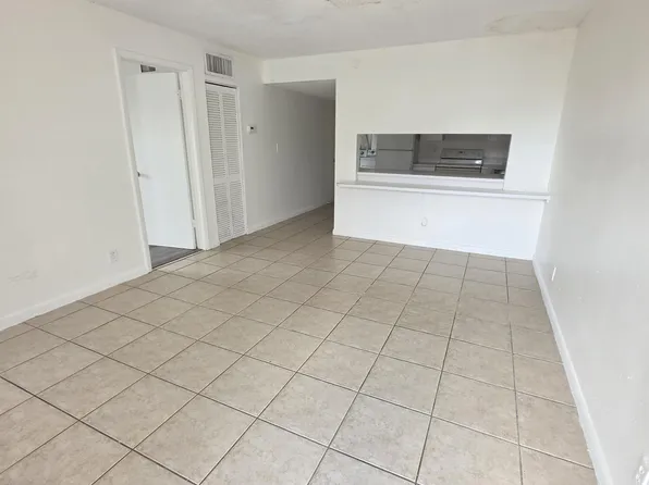 1301 NW 8th Ave, Fort Lauderdale, FL 33311