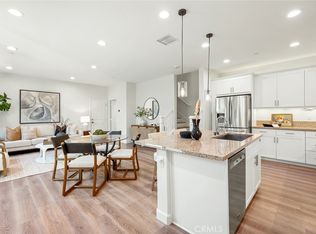 906 El Paseo, Lake Forest, CA 92610