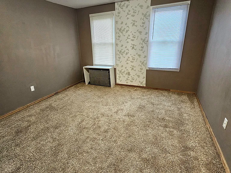 1253 W Arch St — Photo 9