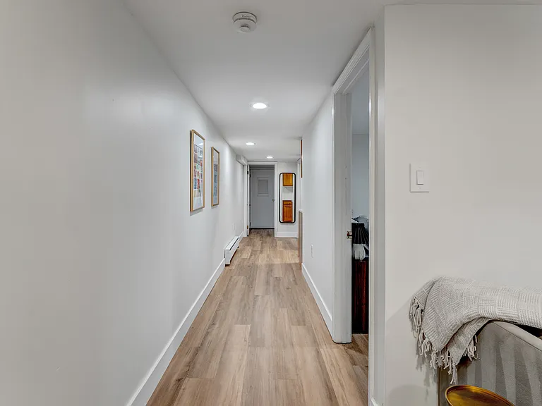 1002 C St NE #B — Photo 7