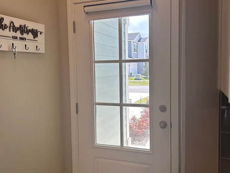 Brandon Lakes Dr — Photo 8