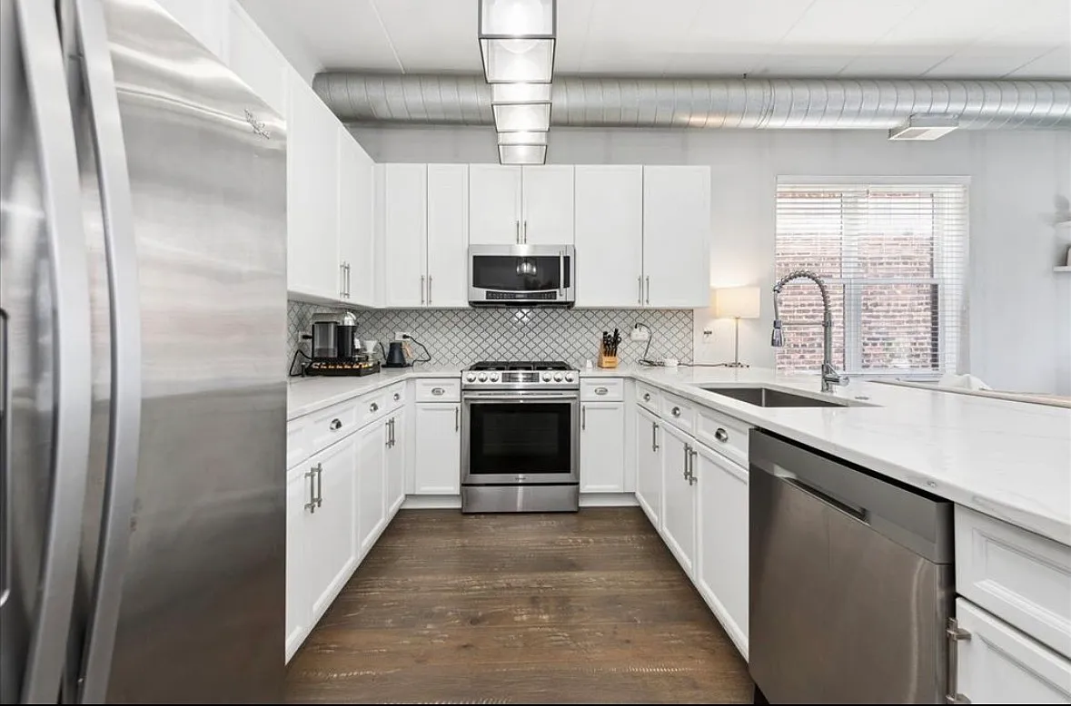 2 bed, $3,800 — Photo 4