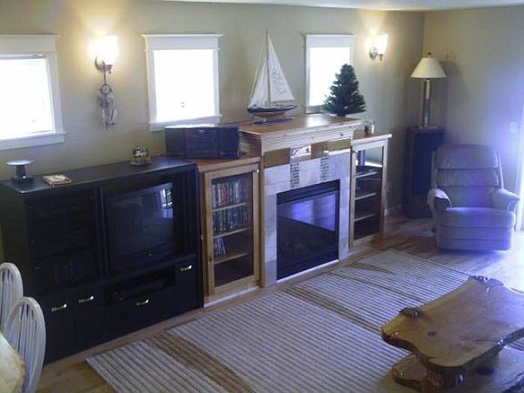 Living area-furnished