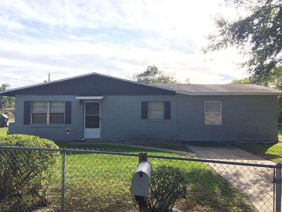 1st image of 300 Campus View Dr