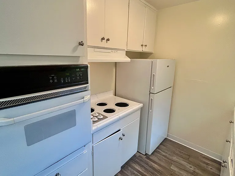 151 Irene Ct #2 — Photo 4