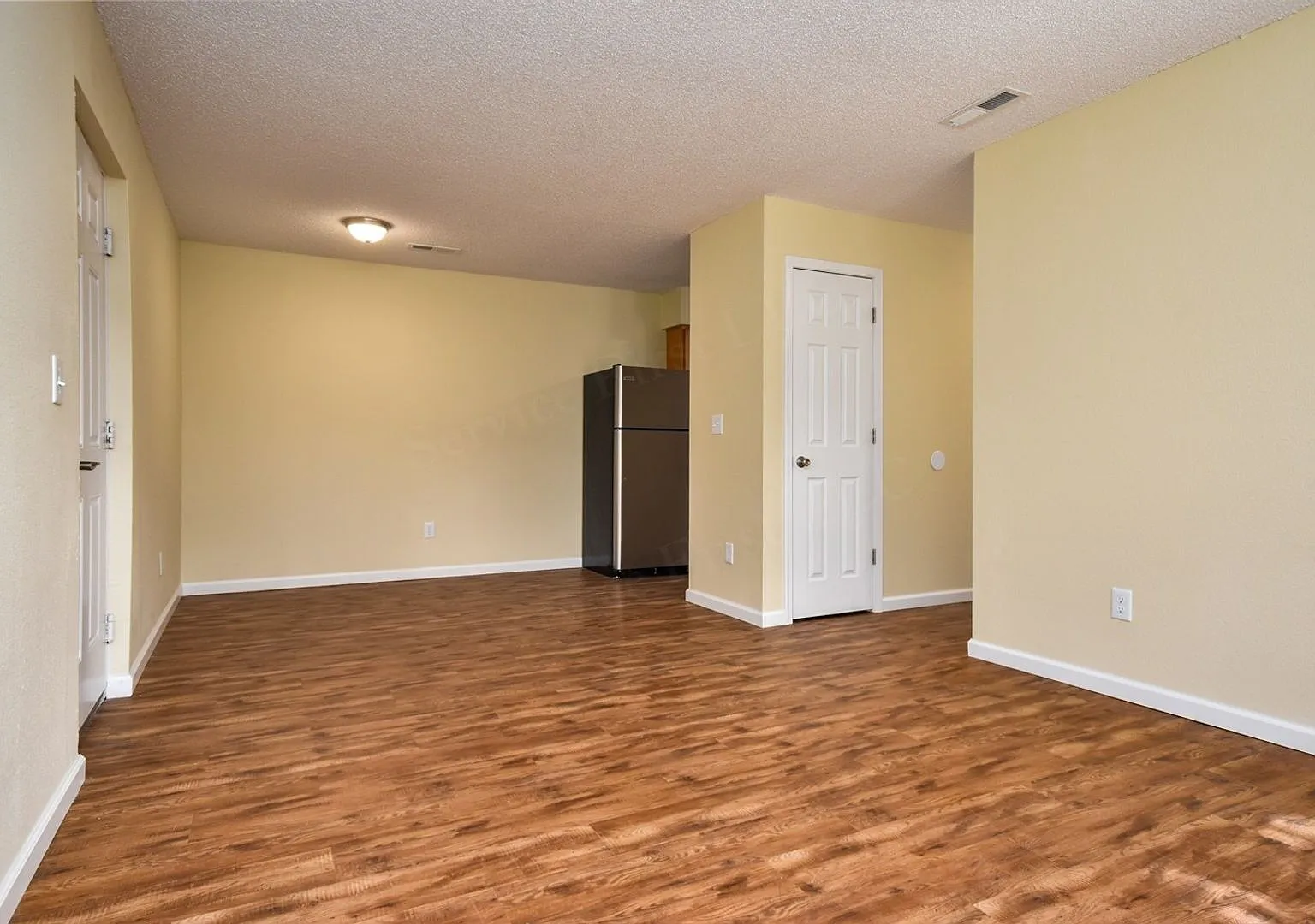 Table Rock Apartments — Photo 3