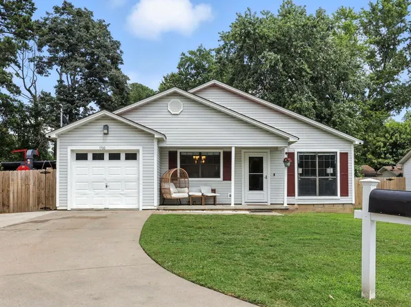1500 Noah Ct, Jacksonville, AR 72076