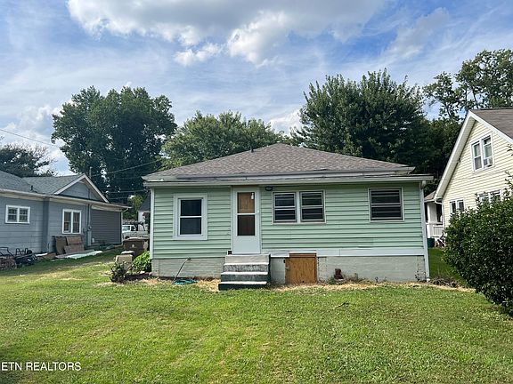 4th image of 3908 Alma Ave