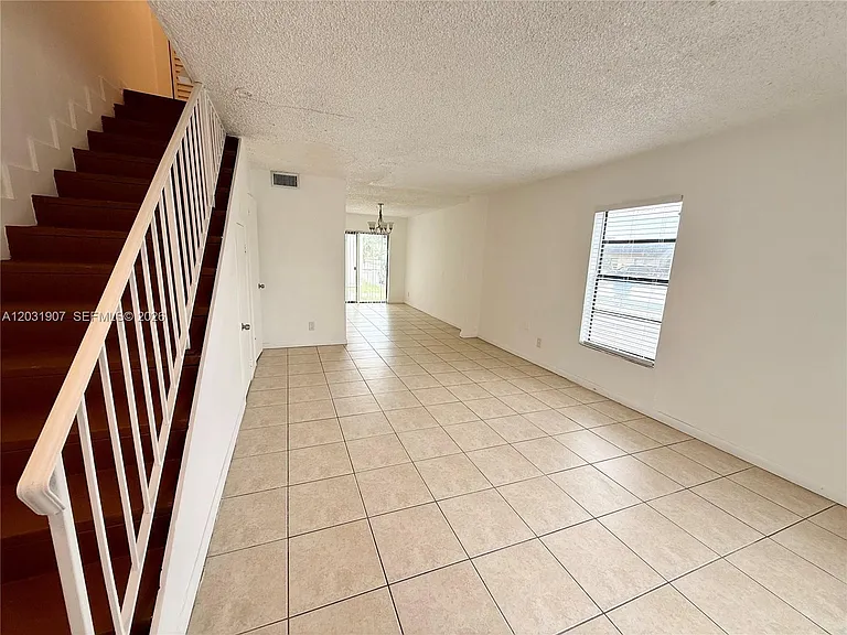 2410 NW 52nd Ave #2410 — Photo 6