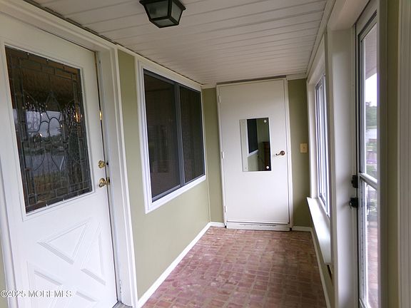 3rd image of 651C Plymouth Dr