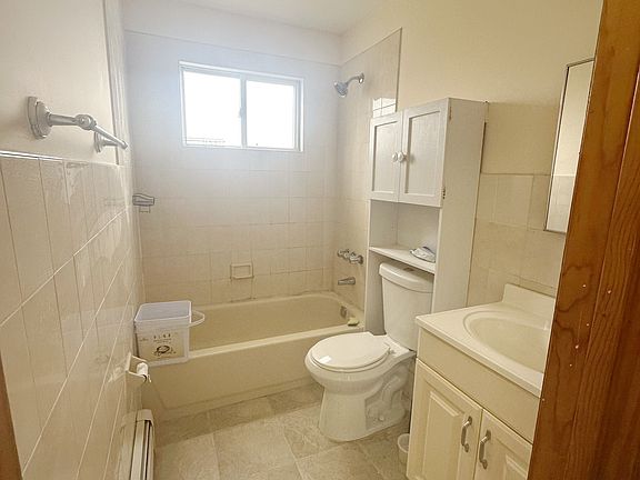 5th image of 556 Winant Ave #1