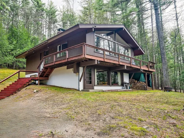 131 Crown Ridge Road, Conway, NH 03860
