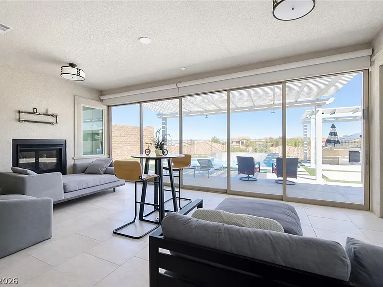 11386 Villa Bellagio Dr — Photo 6