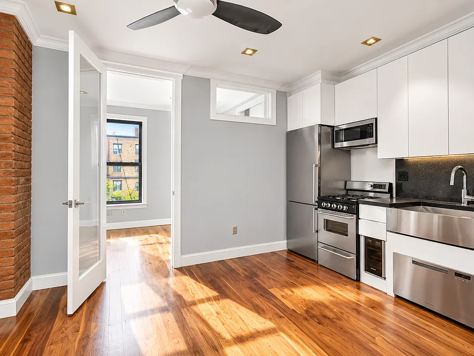 1875 Lexington Ave #3A
