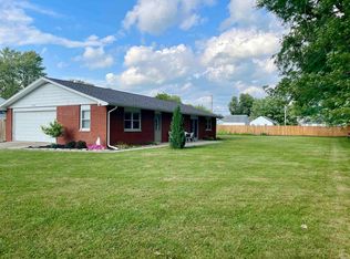 2600 N Cowing Park Ln, Muncie, IN 47303