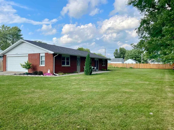 2600 N Cowing Park Ln, Muncie, IN 47303