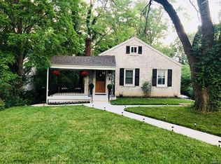 9404 Plainfield Dr, Saint Louis, MO 63119