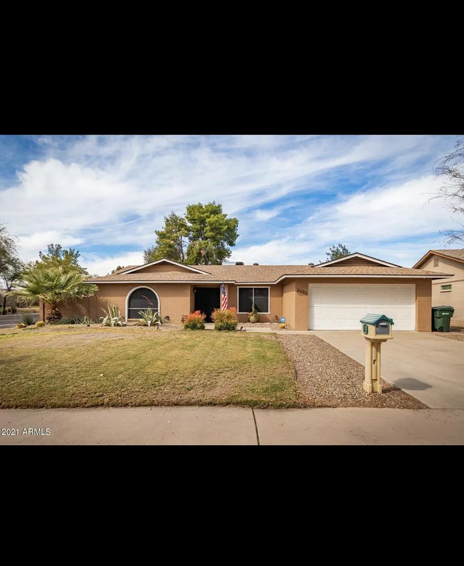 4 bed, 2054 sqft, $850 — Photo 1