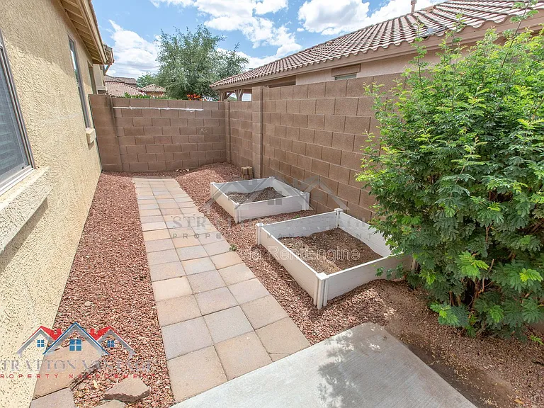 3068 E Ravenswood Dr — Photo 36
