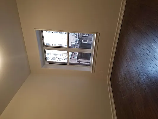 Rented by Batra Group Inc | media 32