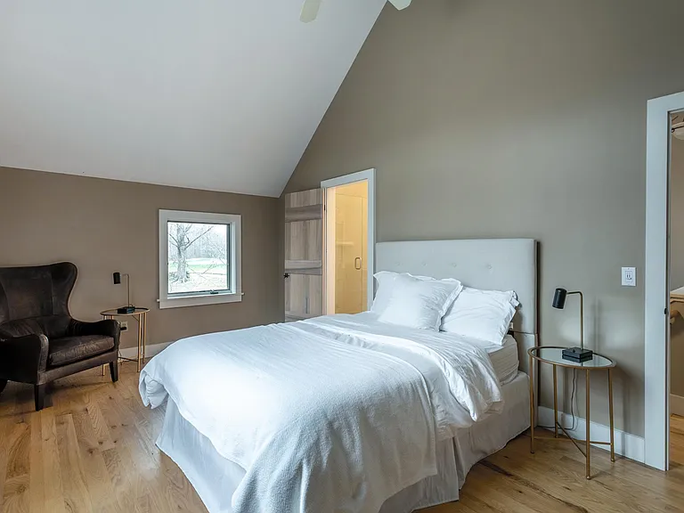 8 River Bend Ln — Photo 33