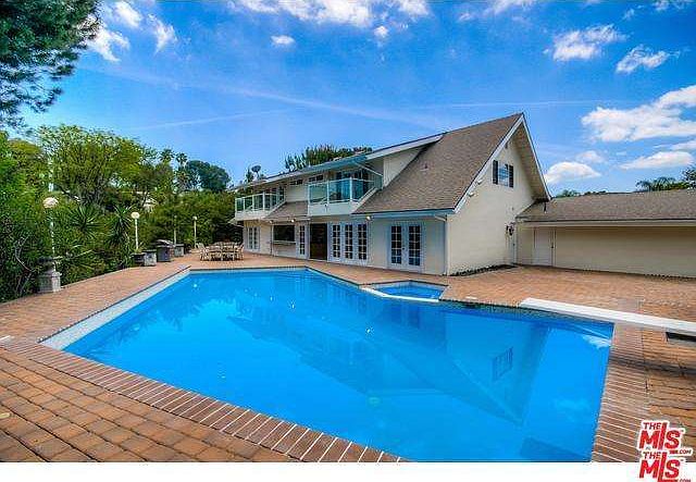 1st image of 4100 Aleman Dr