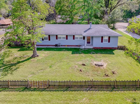 112 Roseland Dr, Vicksburg, MS 39180