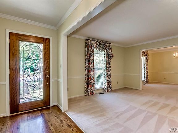 3rd image of 5605 Dove Creek Ave