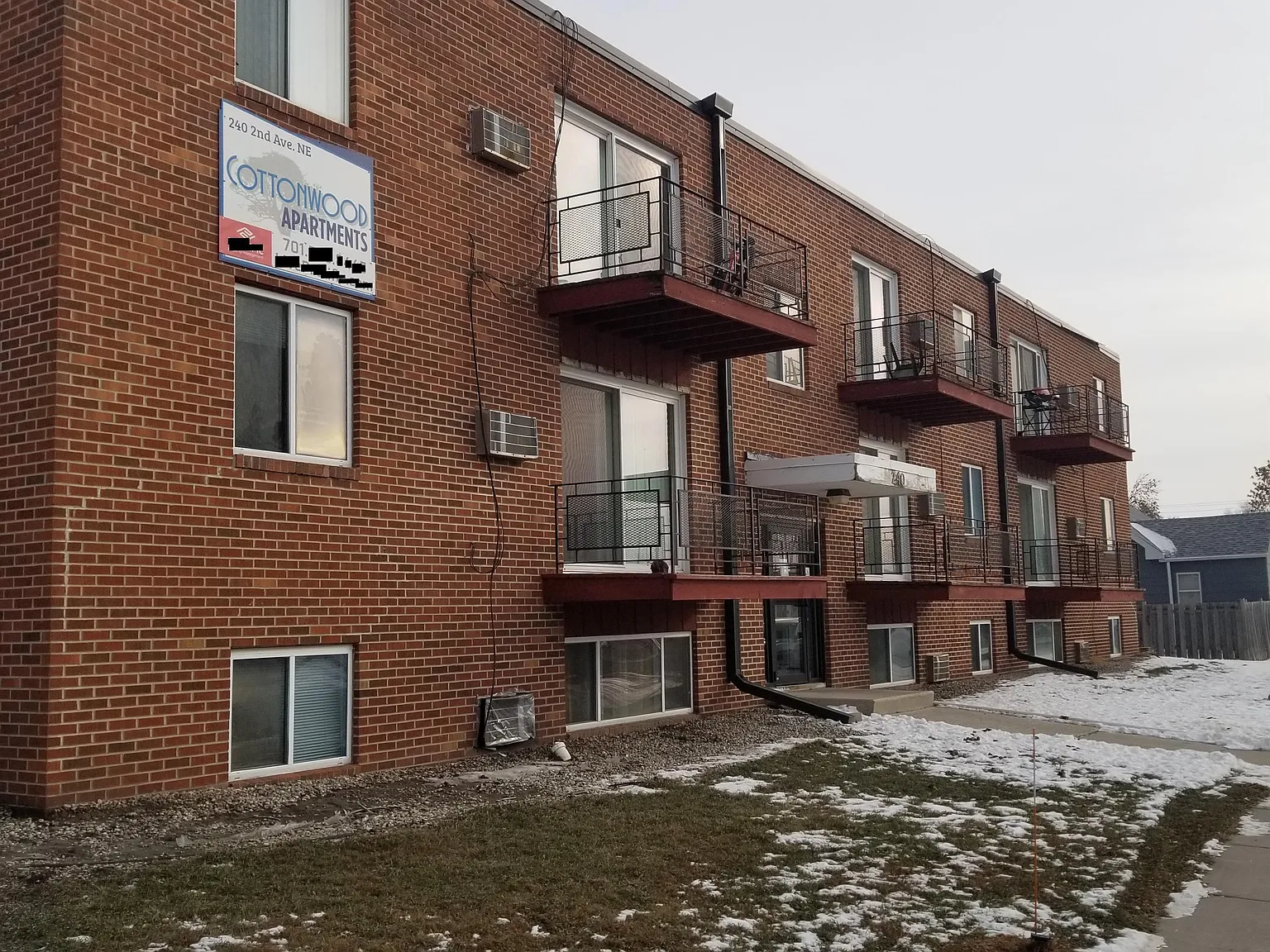 240 2nd Avenue Northeast — Photo 1
